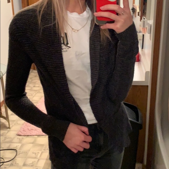 2 Ardene cardigans - Picture 6 of 7